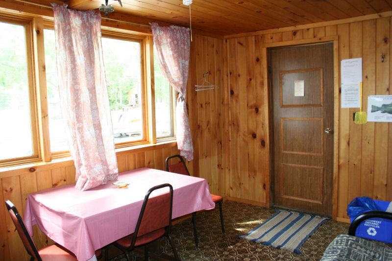 Cabin 4 living area